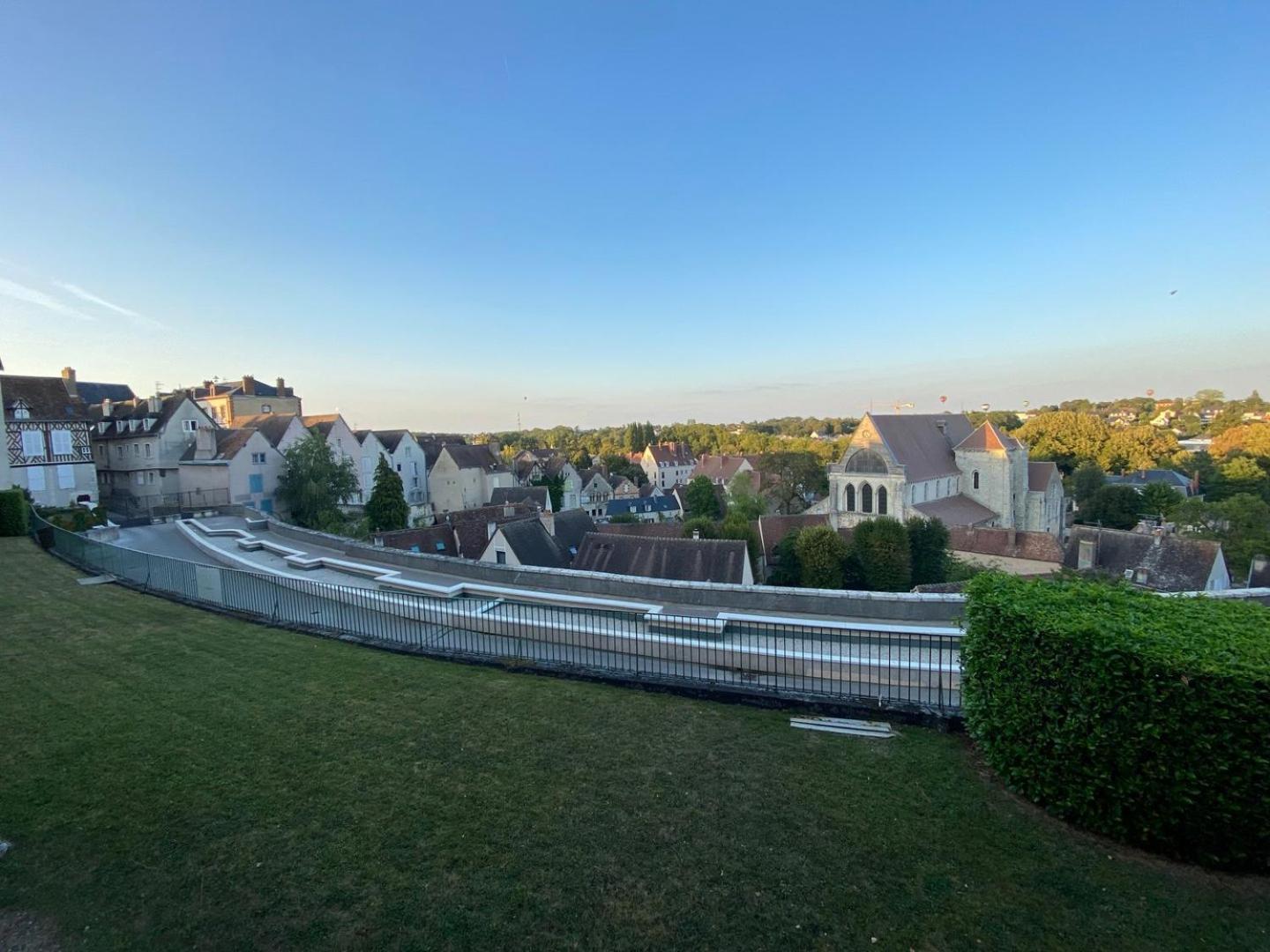 Le Jardinet De La Cathedrale Apartman Chartres Kültér fotó